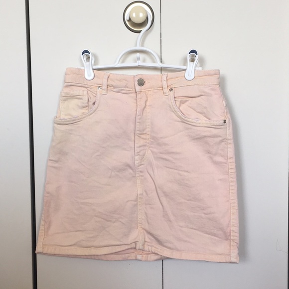 Zara Dresses & Skirts - Pink Demin Skirt